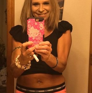 Meet your Posher, Deborah